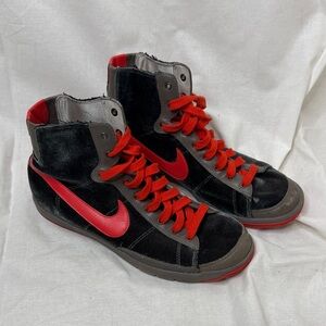 Nike Velvet High Top Sneakers Grey and Orange Women’s 8.5